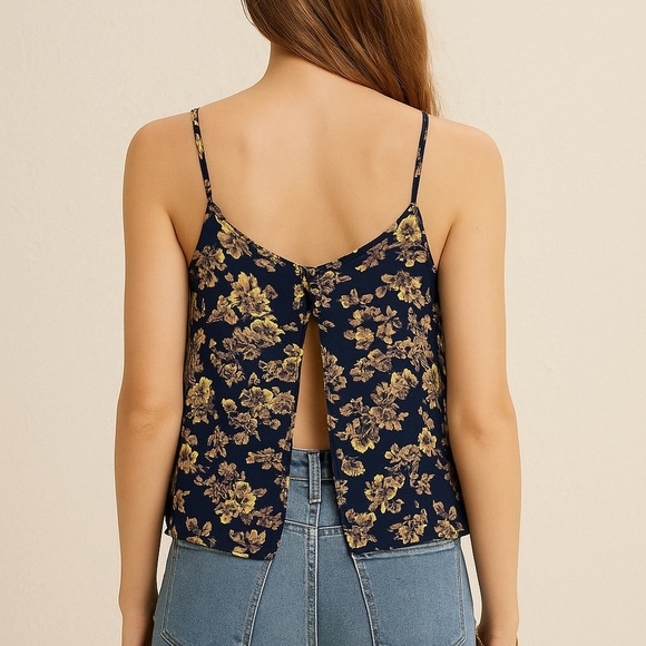 Free People Flowing Floral Tank Top – Open Back – Size M – Navy Blue - Picture 13 of 13